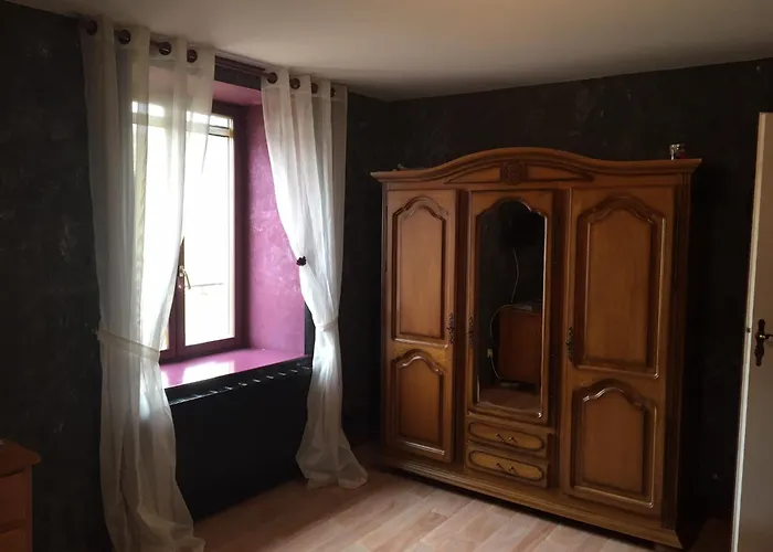 Au Repos De La Blaise